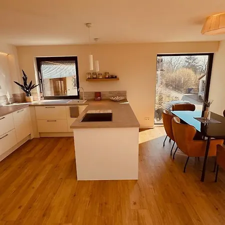 Albloft - Modernes Neues Nahe & Alb Fuer Bis Zu 6 Personen In Apartment