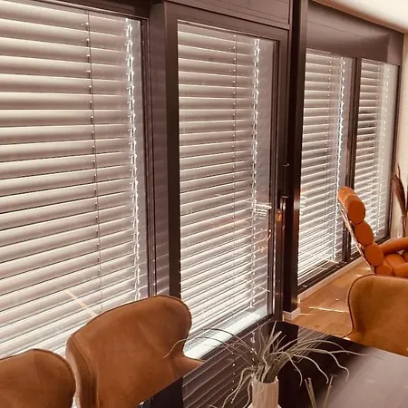 Apartment Albloft - Modernes Neues Nahe & Alb Fuer Bis Zu 6 Personen In *