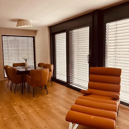 Albloft - Design-wohnung 82 Qm Mit Balkon Und Parkplatz 10 Minuten Nach Tuebingen דירה *
